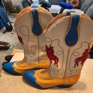 Ladies Cowgirl Boots.